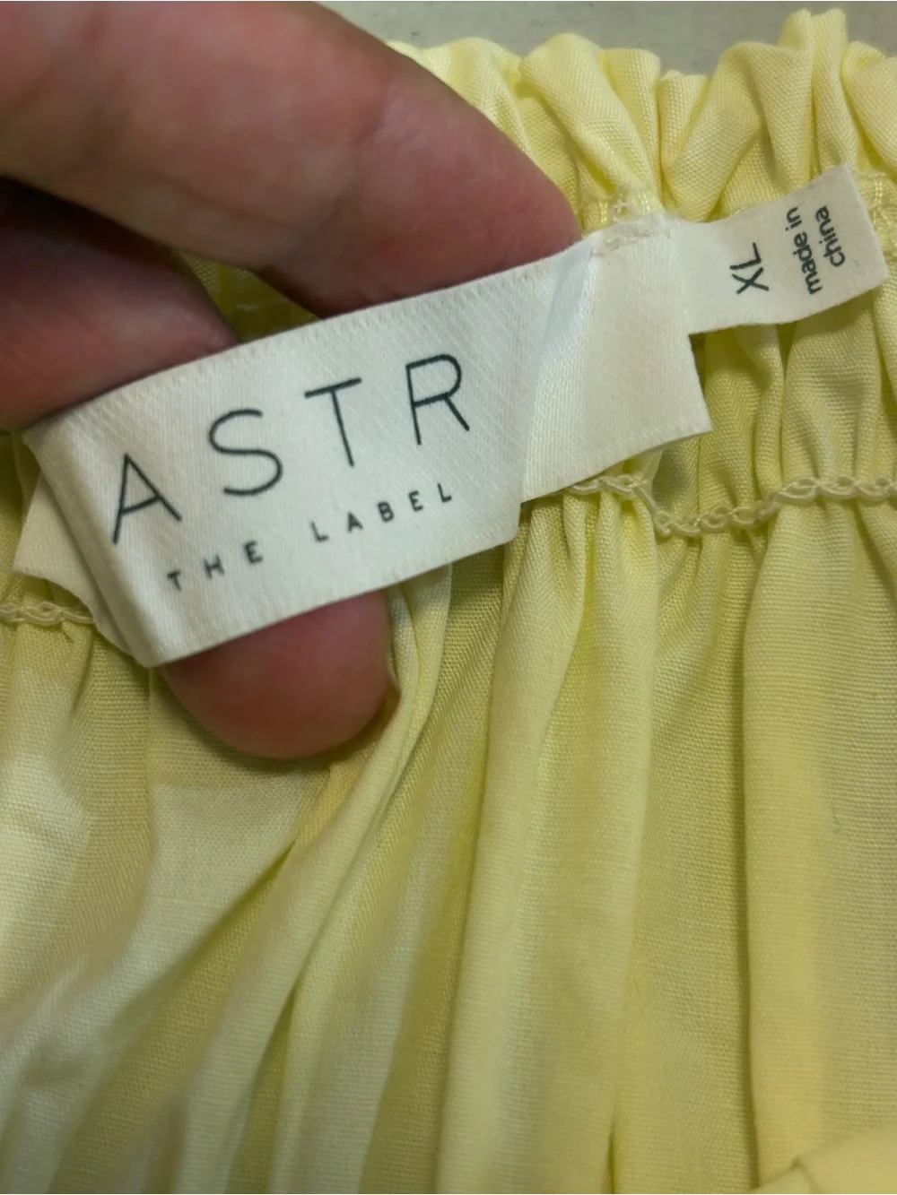 NWOT ASTR SAVINA “Lemonade” Smocked Square Neck Puff Sleeve Top SZ XL $65